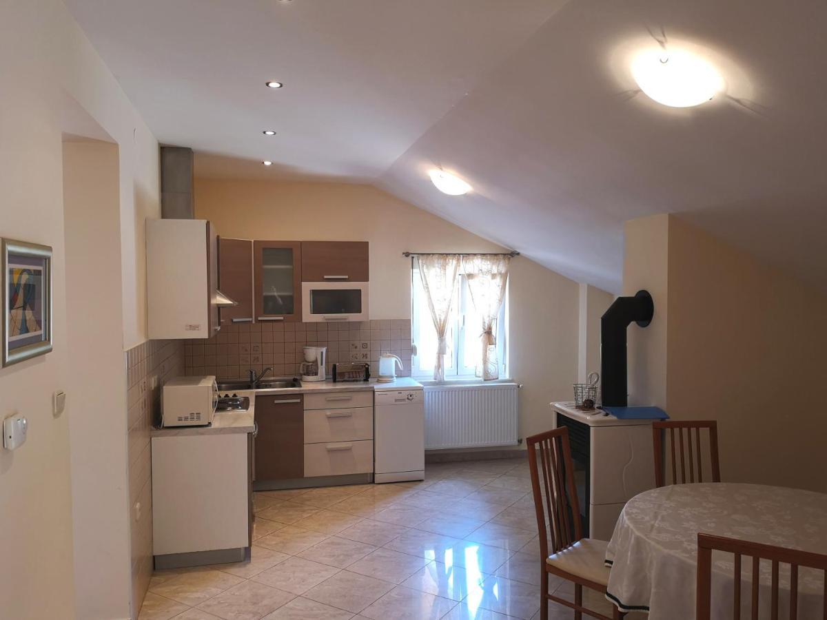 Apartments With A Swimming Pool Banjol, Rab - 11382 外观 照片